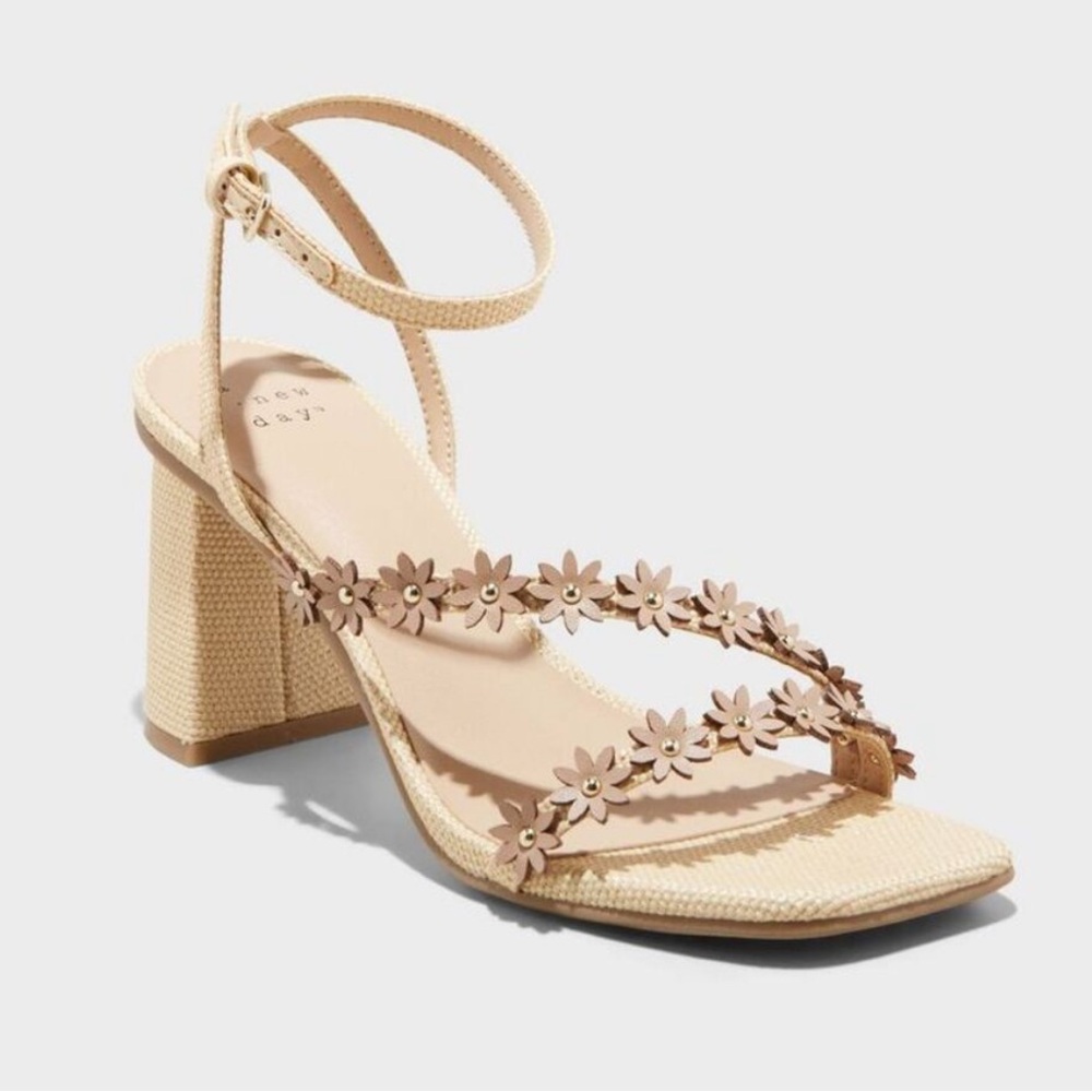 NWT target mirabel heels